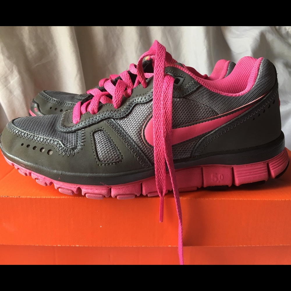 NIKE Women Free Waffle Running Shoes Gray Pink 7